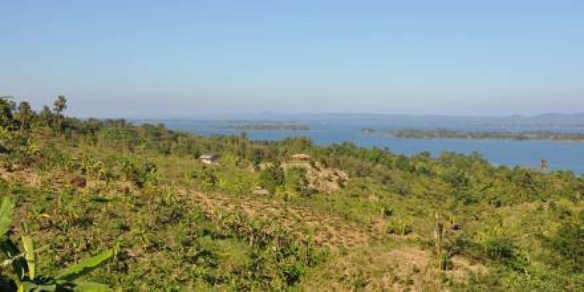Image credit: View of Kaptai Lake, Chittagong Hill Tracts; supplied by the presenter