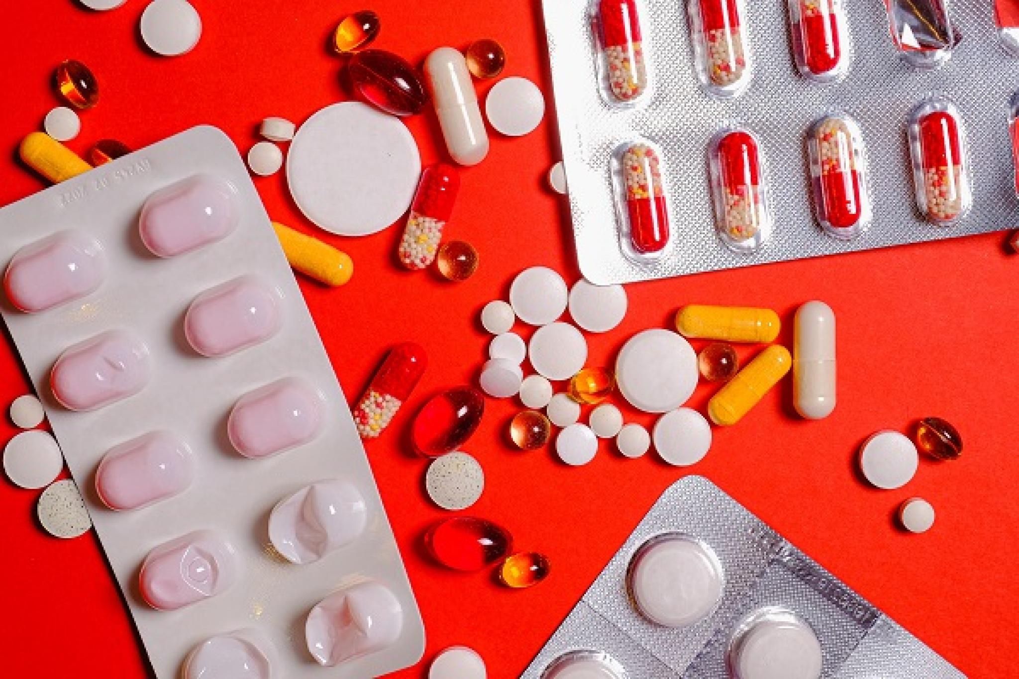 Image of medications by Anna Shvets from https://www.pexels.com/photo/white-and-red-medication-pill-blister-pack-3683086/ 