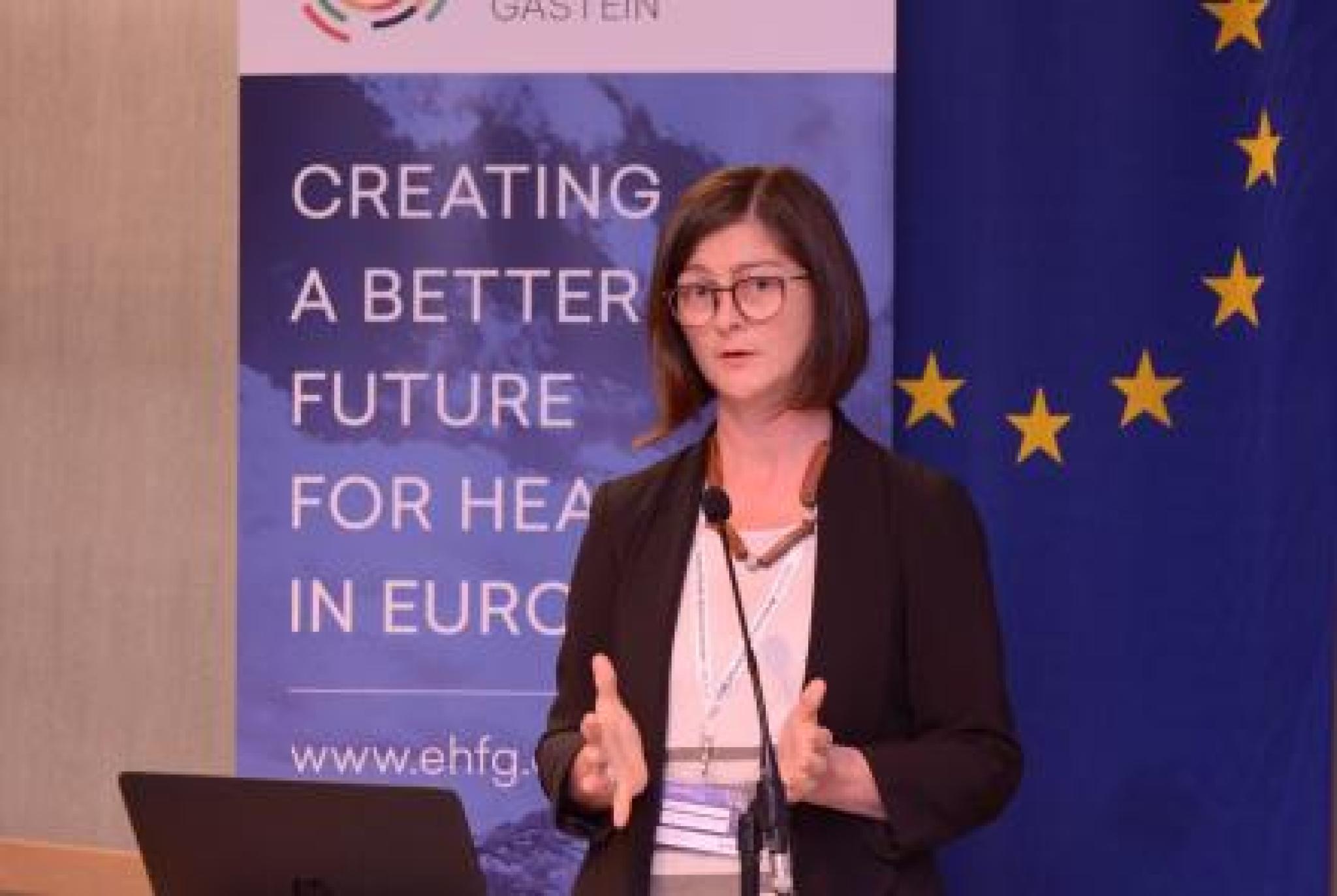 Image: Sharon Friel presenting - European Health Forum Gastein (Flickr)