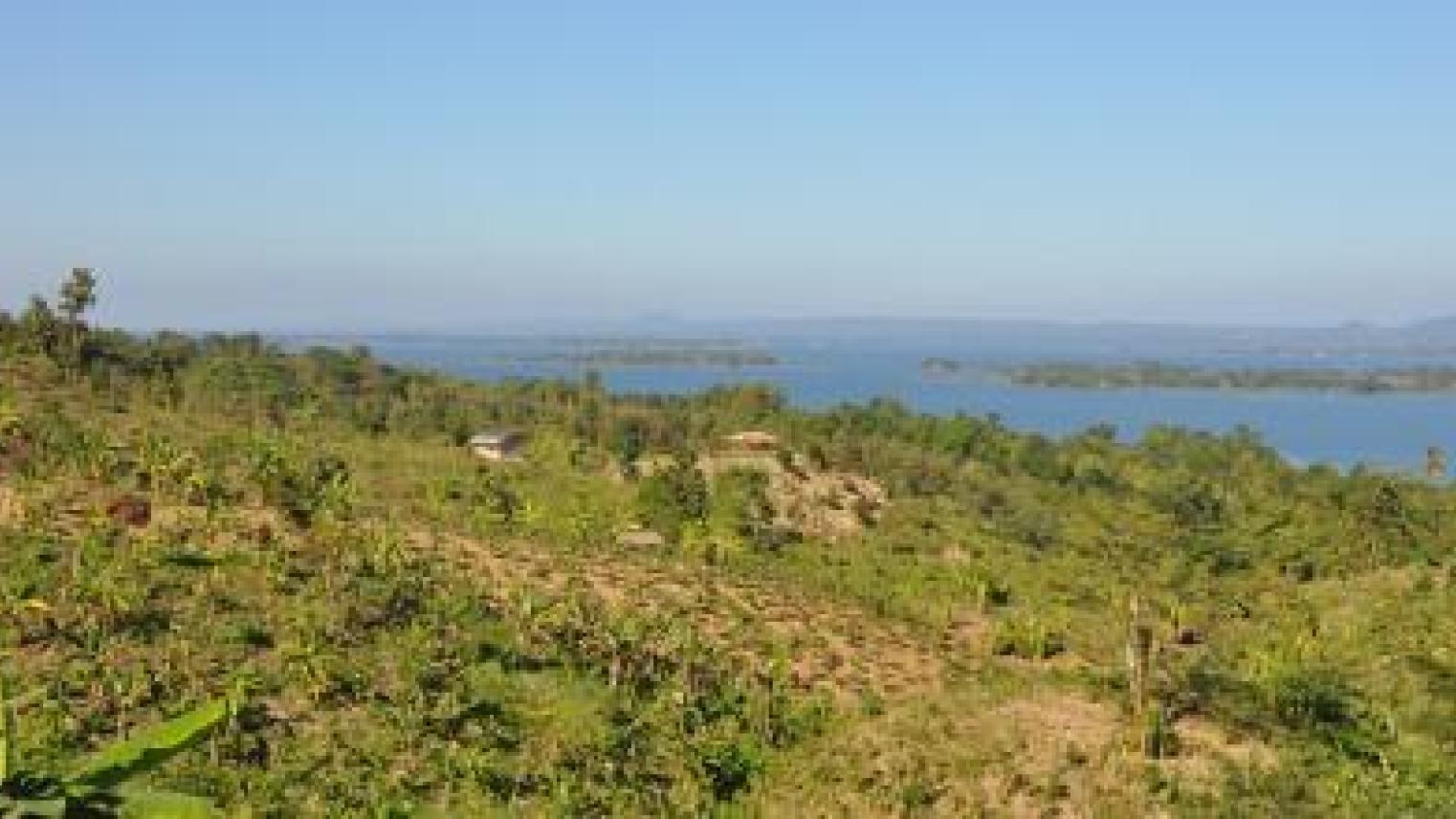 Image credit: View of Kaptai Lake, Chittagong Hill Tracts; supplied by the presenter