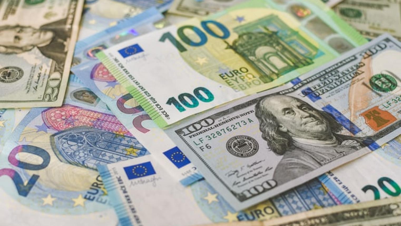 Photo of US and EU banknotes by Ibrahim Boran at https://unsplash.com/photos/YVnvtMA2mok (Free to use under Unsplash licence)
