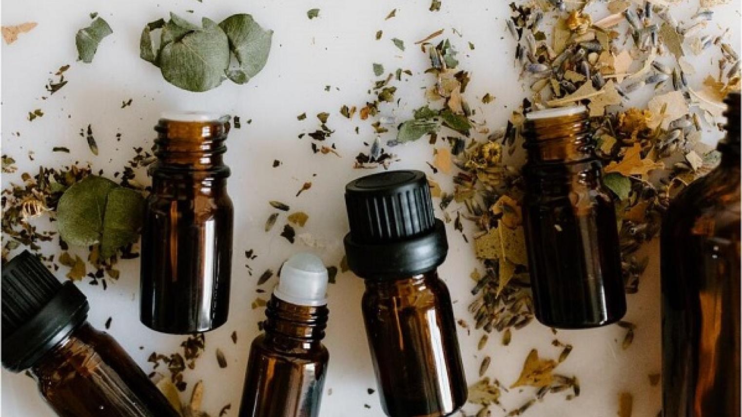 Image of eucalyptus leaves and other botanicals with medicinal dropper bottles by Tara Winstead from https://www.pexels.com/photo/essential-oil-bottles-and-herbal-medicine-on-white-surface-6694188/